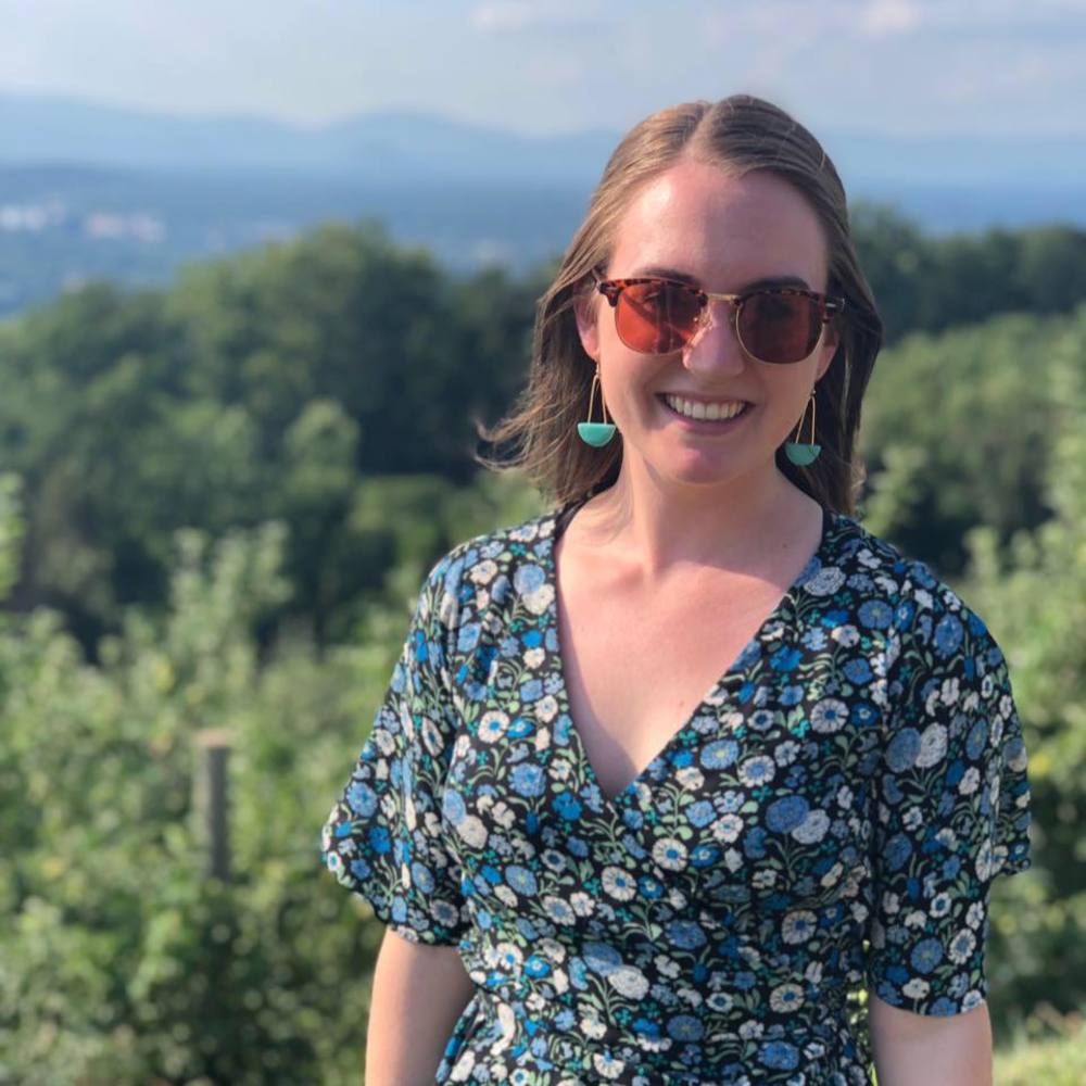 Meet your Posher, Julia